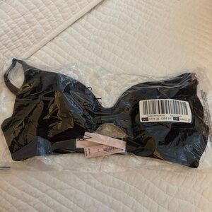 Victoria's Secret wireless T-shirt bra 34C